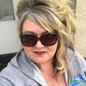 Meet your Posher, Kristen